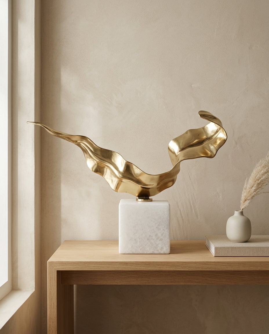 THE SUSPENDED CONTOUR